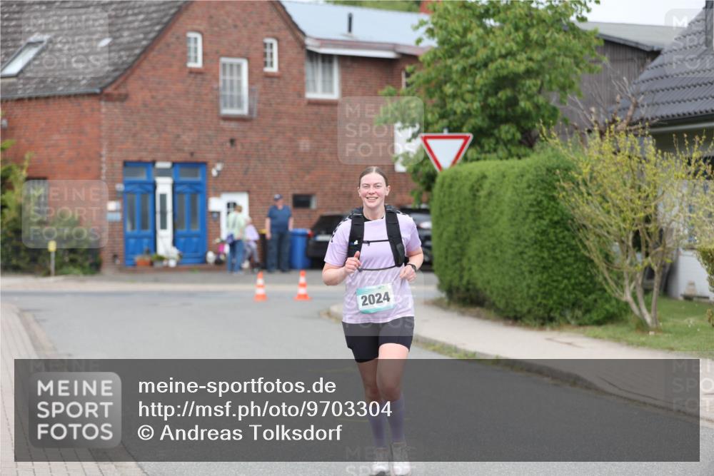 10.05.2026 - 8. Wedeler Halbmarathon Andreas Tolksdorf http://msf.ph/oto/9703304 10.05.2026 10:30:02 Laufen 2024 meine-sportfotos.de