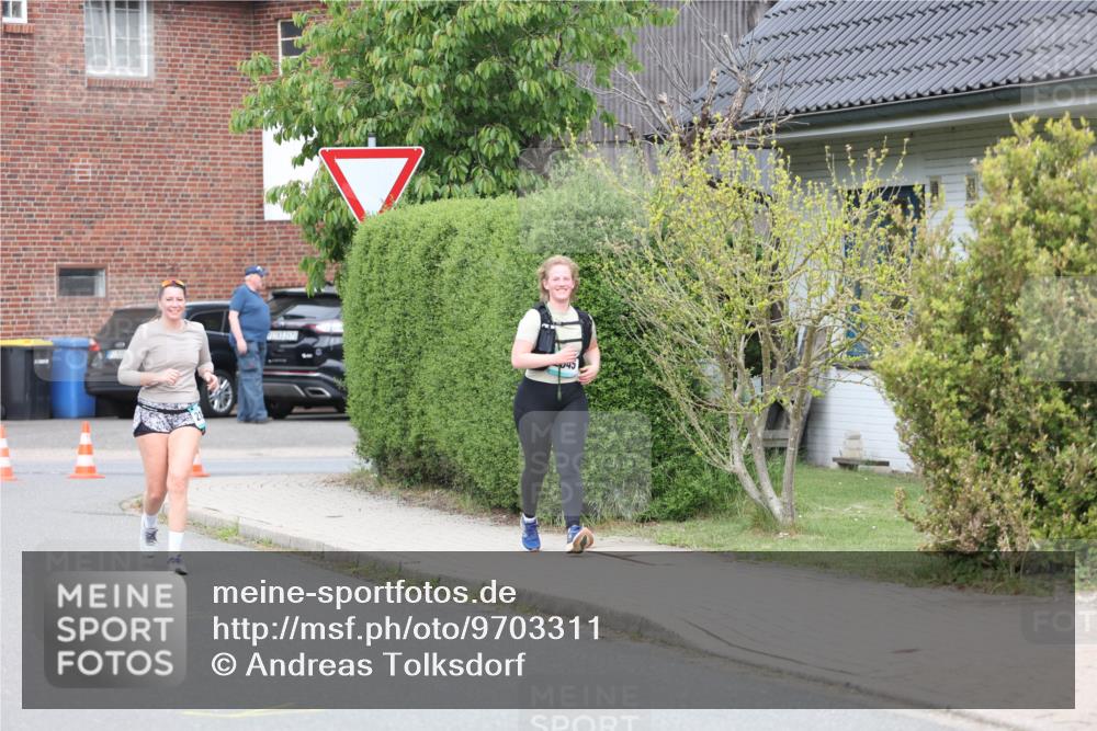 10.05.2026 - 8. Wedeler Halbmarathon Andreas Tolksdorf http://msf.ph/oto/9703311 10.05.2026 10:30:14 Laufen  meine-sportfotos.de
