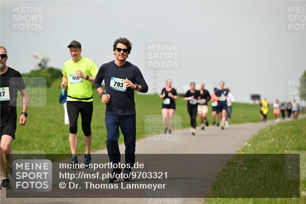 10.05.2026 - 8. Wedeler Halbmarathon Dr. Thomas Lammeyer http://msf.ph/oto/9703321 10.05.2026 11:50:04 Laufen 956, 793 meine-sportfotos.de