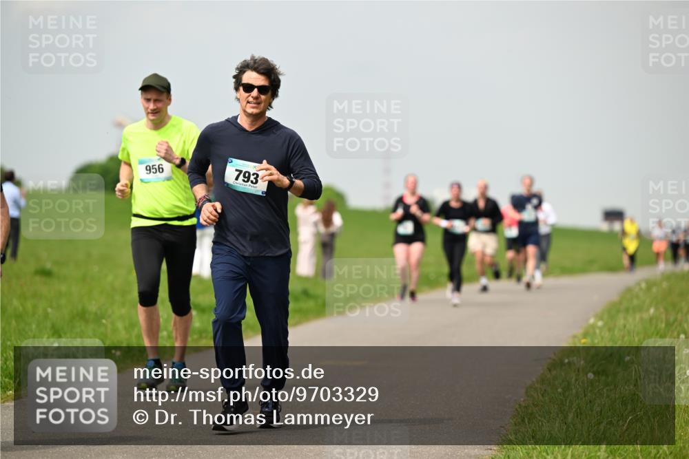 10.05.2026 - 8. Wedeler Halbmarathon Dr. Thomas Lammeyer http://msf.ph/oto/9703329 10.05.2026 11:50:04 Laufen 956, 793 meine-sportfotos.de
