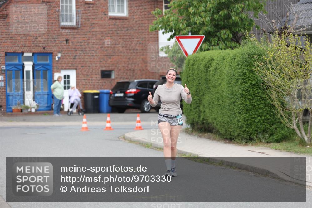 10.05.2026 - 8. Wedeler Halbmarathon Andreas Tolksdorf http://msf.ph/oto/9703330 10.05.2026 10:30:16 Laufen 21 meine-sportfotos.de