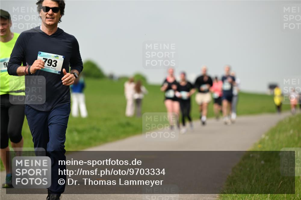 10.05.2026 - 8. Wedeler Halbmarathon Dr. Thomas Lammeyer http://msf.ph/oto/9703334 10.05.2026 11:50:05 Laufen 793 meine-sportfotos.de