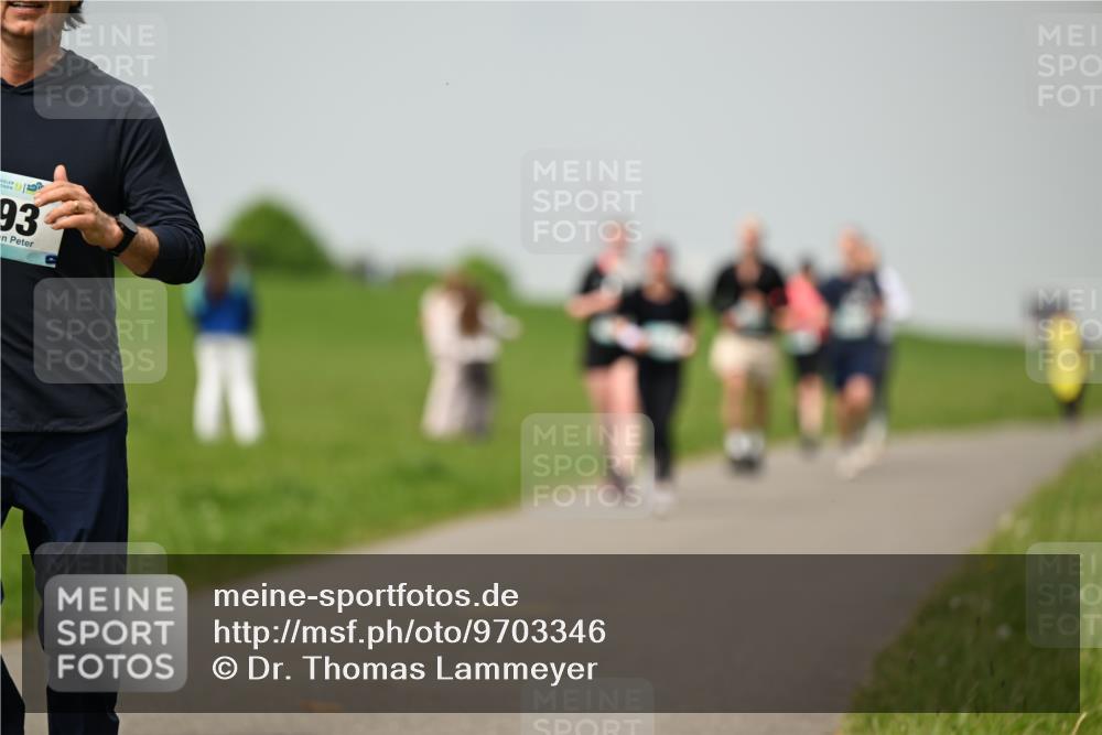 10.05.2026 - 8. Wedeler Halbmarathon Dr. Thomas Lammeyer http://msf.ph/oto/9703346 10.05.2026 11:50:06 Laufen  meine-sportfotos.de