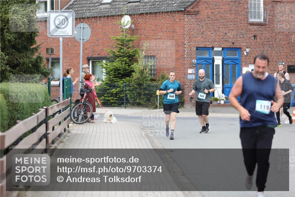 10.05.2026 - 8. Wedeler Halbmarathon Andreas Tolksdorf http://msf.ph/oto/9703374 10.05.2026 10:30:29 Laufen 640, 641, 119 meine-sportfotos.de
