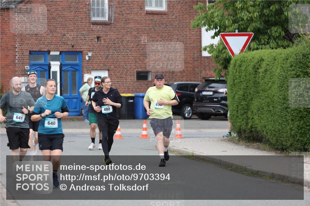 10.05.2026 - 8. Wedeler Halbmarathon Andreas Tolksdorf http://msf.ph/oto/9703394 10.05.2026 10:30:33 Laufen 641, 640, 492 meine-sportfotos.de