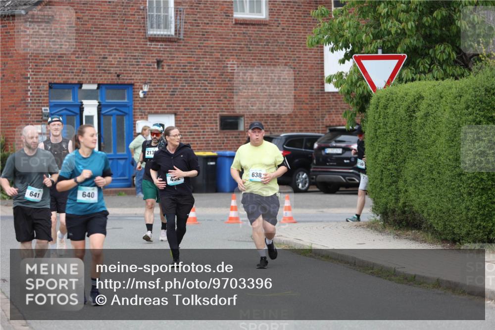 10.05.2026 - 8. Wedeler Halbmarathon Andreas Tolksdorf http://msf.ph/oto/9703396 10.05.2026 10:30:33 Laufen 641, 640, 213, 452, 638, 130 meine-sportfotos.de