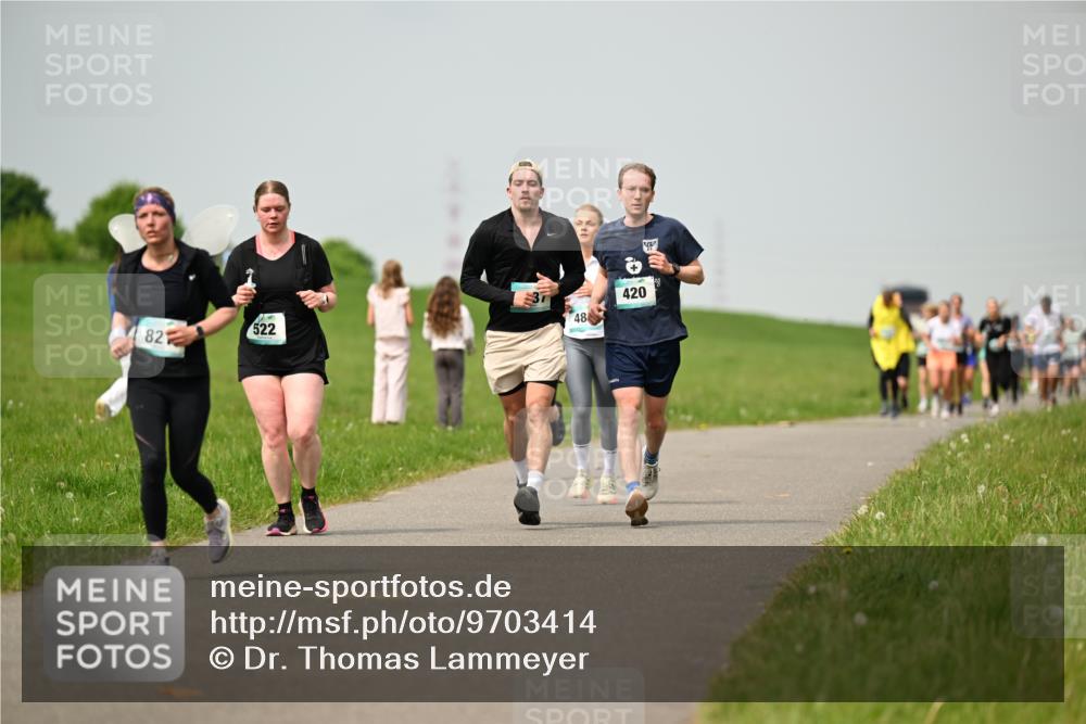 10.05.2026 - 8. Wedeler Halbmarathon Dr. Thomas Lammeyer http://msf.ph/oto/9703414 10.05.2026 11:50:10 Laufen 522, 420 meine-sportfotos.de