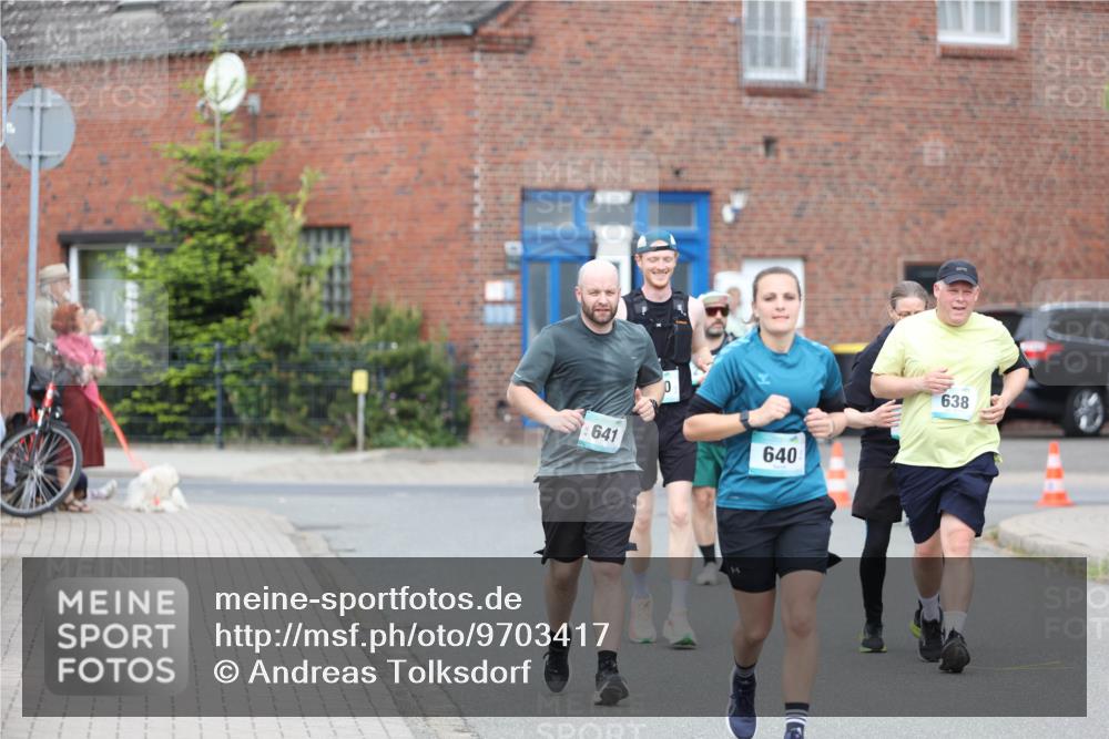 10.05.2026 - 8. Wedeler Halbmarathon Andreas Tolksdorf http://msf.ph/oto/9703417 10.05.2026 10:30:35 Laufen 641, 0, 640, 638 meine-sportfotos.de