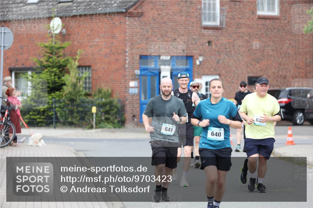 10.05.2026 - 8. Wedeler Halbmarathon Andreas Tolksdorf http://msf.ph/oto/9703423 10.05.2026 10:30:35 Laufen 641, 640, 63 meine-sportfotos.de