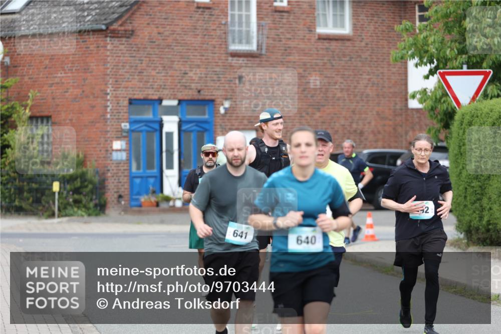 10.05.2026 - 8. Wedeler Halbmarathon Andreas Tolksdorf http://msf.ph/oto/9703444 10.05.2026 10:30:36 Laufen 641, 640, 2 meine-sportfotos.de