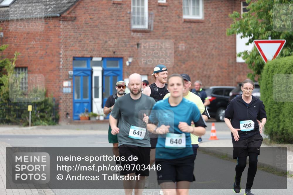 10.05.2026 - 8. Wedeler Halbmarathon Andreas Tolksdorf http://msf.ph/oto/9703446 10.05.2026 10:30:36 Laufen 641, 640, 492 meine-sportfotos.de