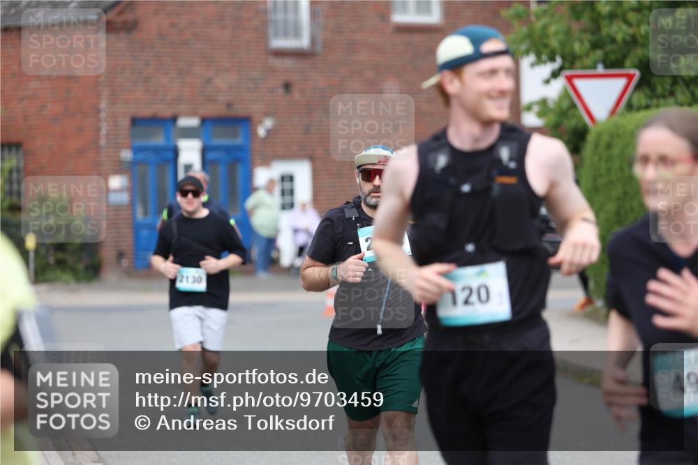10.05.2026 - 8. Wedeler Halbmarathon Andreas Tolksdorf http://msf.ph/oto/9703459 10.05.2026 10:30:41 Laufen 2130, 120, 49 meine-sportfotos.de