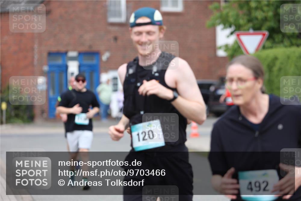 10.05.2026 - 8. Wedeler Halbmarathon Andreas Tolksdorf http://msf.ph/oto/9703466 10.05.2026 10:30:41 Laufen 120, 492 meine-sportfotos.de