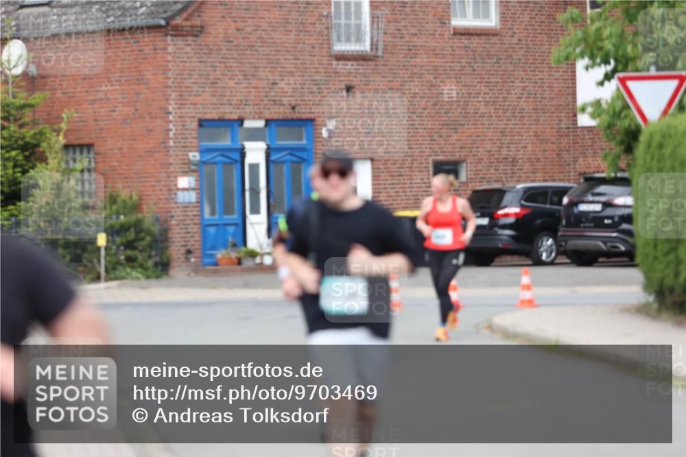 10.05.2026 - 8. Wedeler Halbmarathon Andreas Tolksdorf http://msf.ph/oto/9703469 10.05.2026 10:30:44 Laufen  meine-sportfotos.de