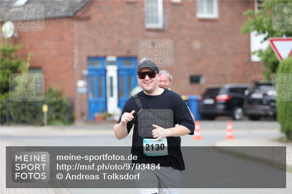 10.05.2026 - 8. Wedeler Halbmarathon Andreas Tolksdorf http://msf.ph/oto/9703484 10.05.2026 10:30:45 Laufen 156, 2130 meine-sportfotos.de