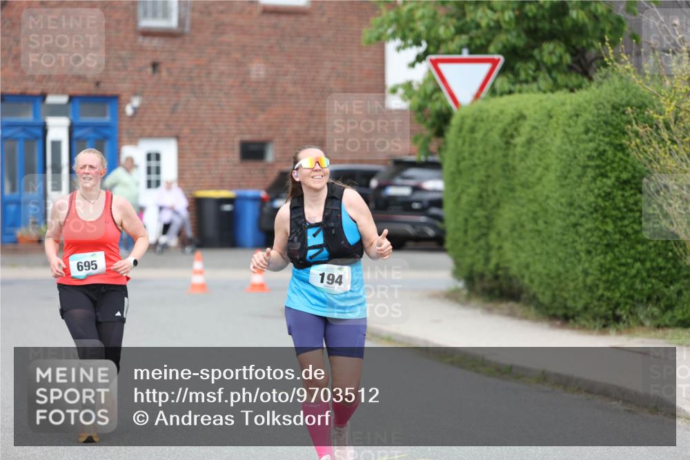 10.05.2026 - 8. Wedeler Halbmarathon Andreas Tolksdorf http://msf.ph/oto/9703512 10.05.2026 10:30:49 Laufen 695, 194 meine-sportfotos.de