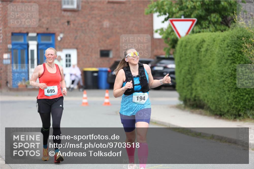 10.05.2026 - 8. Wedeler Halbmarathon Andreas Tolksdorf http://msf.ph/oto/9703518 10.05.2026 10:30:49 Laufen 695, 194 meine-sportfotos.de