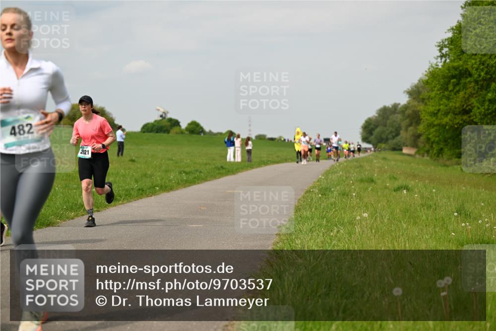 10.05.2026 - 8. Wedeler Halbmarathon Dr. Thomas Lammeyer http://msf.ph/oto/9703537 10.05.2026 11:50:19 Laufen 482, 2021 meine-sportfotos.de