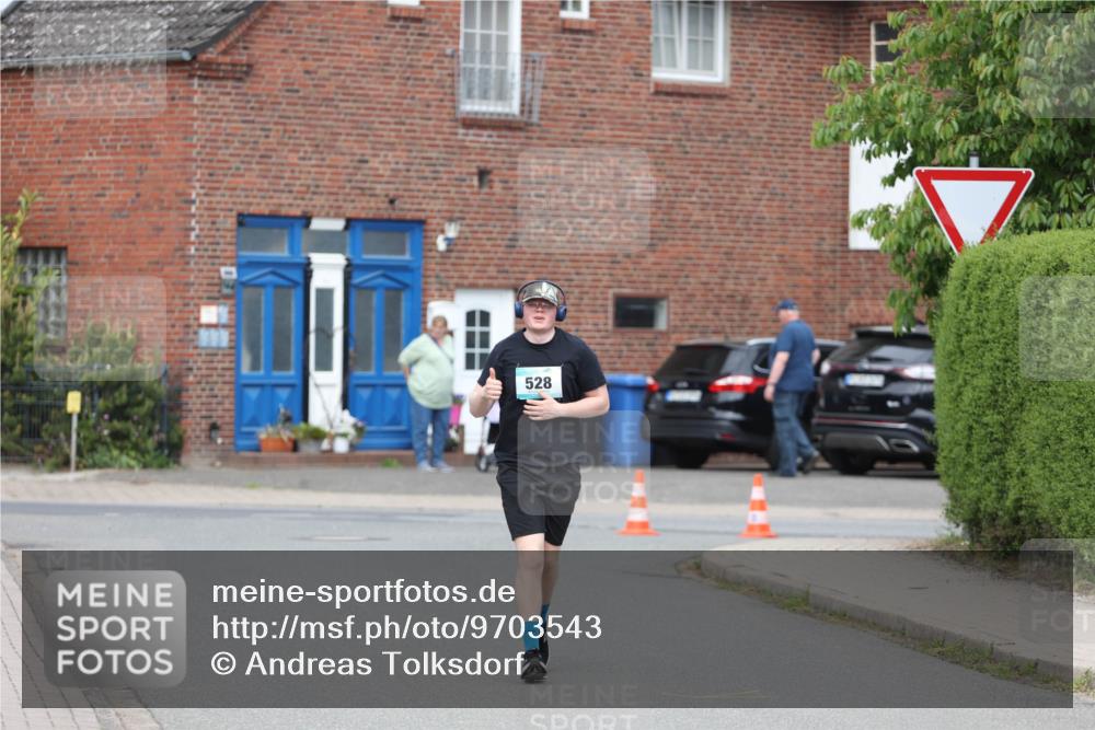 10.05.2026 - 8. Wedeler Halbmarathon Andreas Tolksdorf http://msf.ph/oto/9703543 10.05.2026 10:31:00 Laufen 528 meine-sportfotos.de