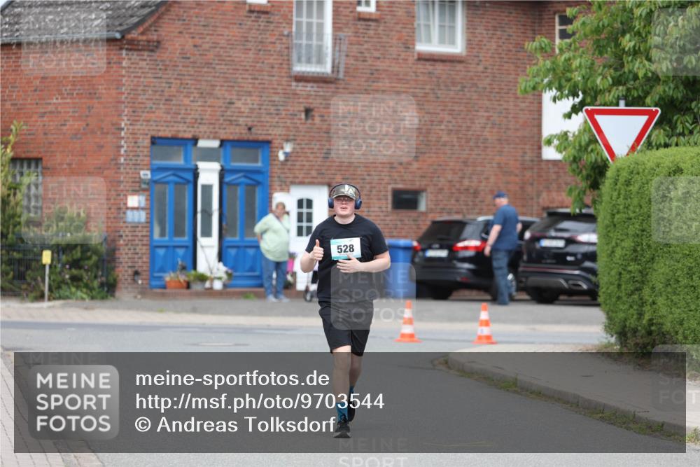 10.05.2026 - 8. Wedeler Halbmarathon Andreas Tolksdorf http://msf.ph/oto/9703544 10.05.2026 10:31:00 Laufen 528 meine-sportfotos.de