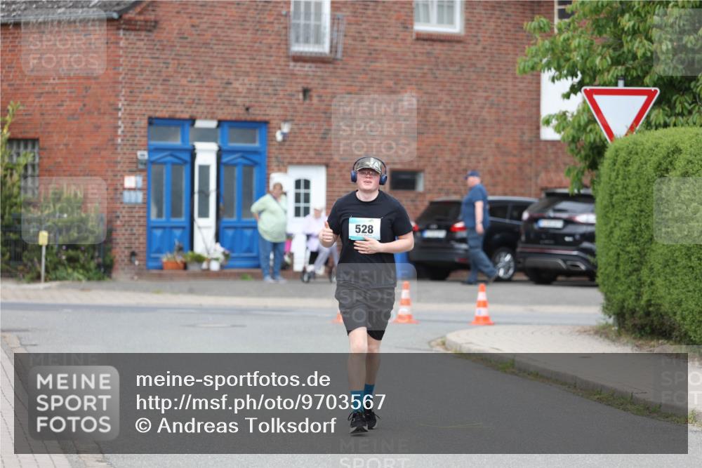 10.05.2026 - 8. Wedeler Halbmarathon Andreas Tolksdorf http://msf.ph/oto/9703567 10.05.2026 10:31:01 Laufen 528 meine-sportfotos.de