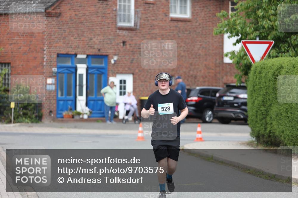 10.05.2026 - 8. Wedeler Halbmarathon Andreas Tolksdorf http://msf.ph/oto/9703575 10.05.2026 10:31:02 Laufen 528 meine-sportfotos.de