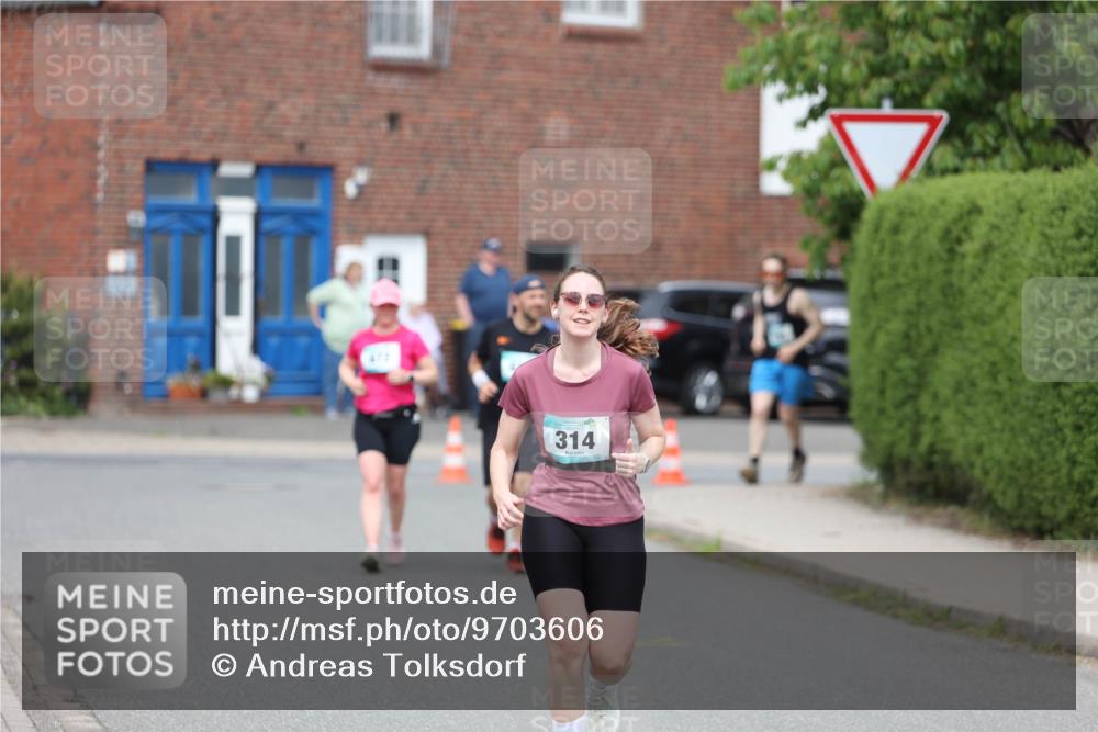 10.05.2026 - 8. Wedeler Halbmarathon Andreas Tolksdorf http://msf.ph/oto/9703606 10.05.2026 10:31:28 Laufen 314 meine-sportfotos.de