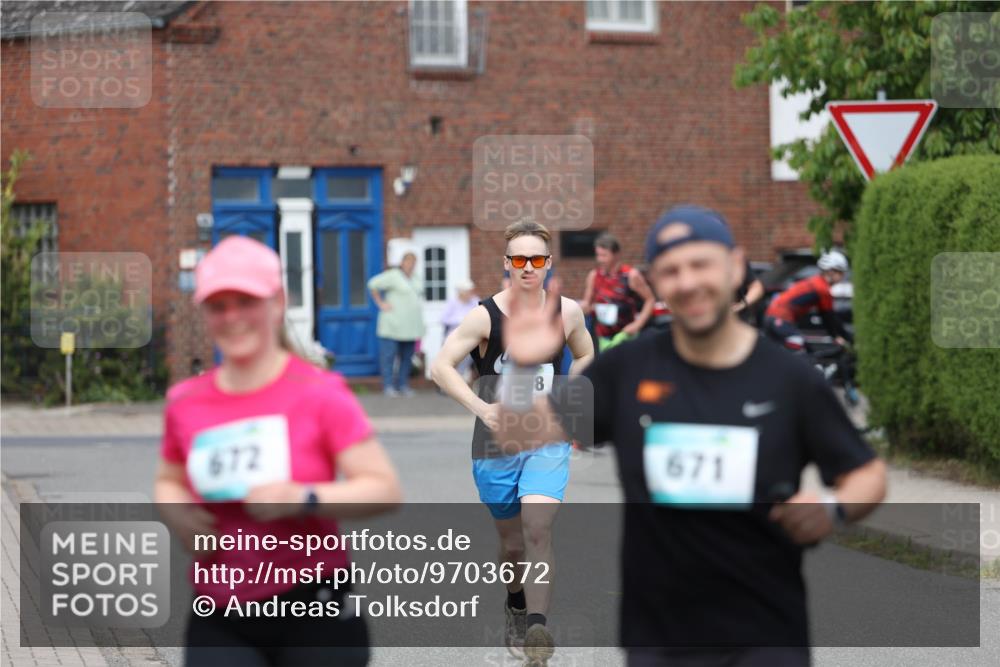 10.05.2026 - 8. Wedeler Halbmarathon Andreas Tolksdorf http://msf.ph/oto/9703672 10.05.2026 10:31:36 Laufen 672, 8, 671 meine-sportfotos.de