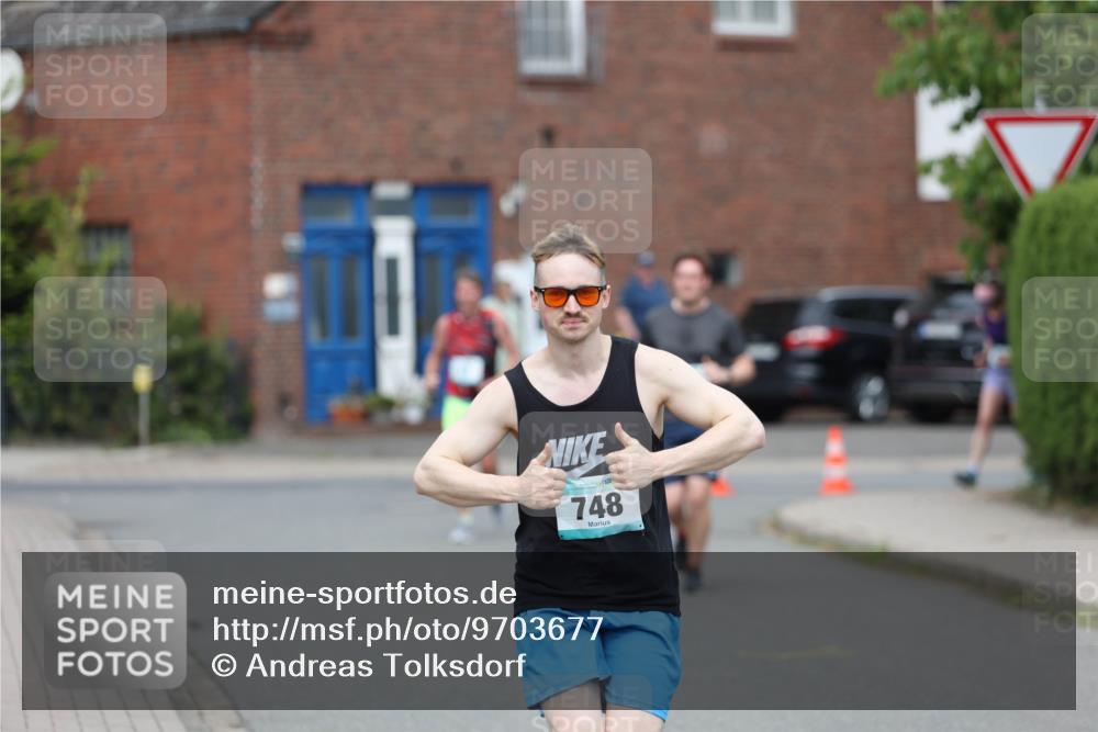 10.05.2026 - 8. Wedeler Halbmarathon Andreas Tolksdorf http://msf.ph/oto/9703677 10.05.2026 10:31:38 Laufen 748 meine-sportfotos.de