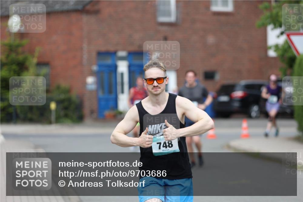 10.05.2026 - 8. Wedeler Halbmarathon Andreas Tolksdorf http://msf.ph/oto/9703686 10.05.2026 10:31:38 Laufen 748 meine-sportfotos.de