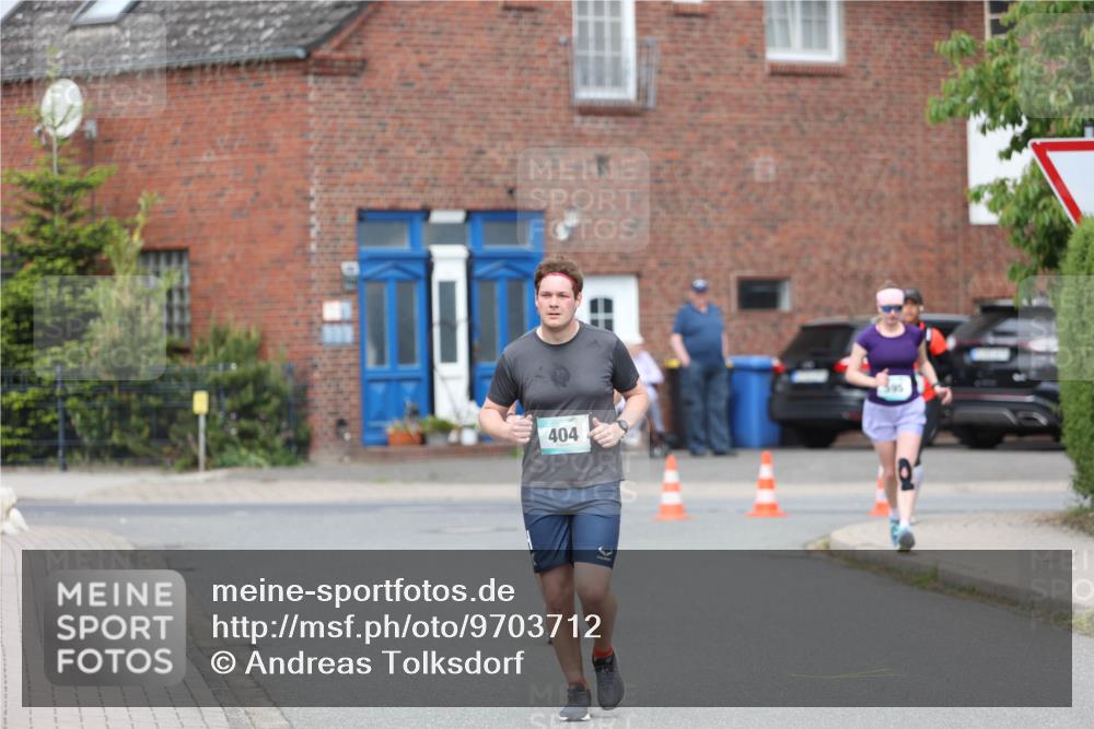 10.05.2026 - 8. Wedeler Halbmarathon Andreas Tolksdorf http://msf.ph/oto/9703712 10.05.2026 10:31:40 Laufen 404 meine-sportfotos.de