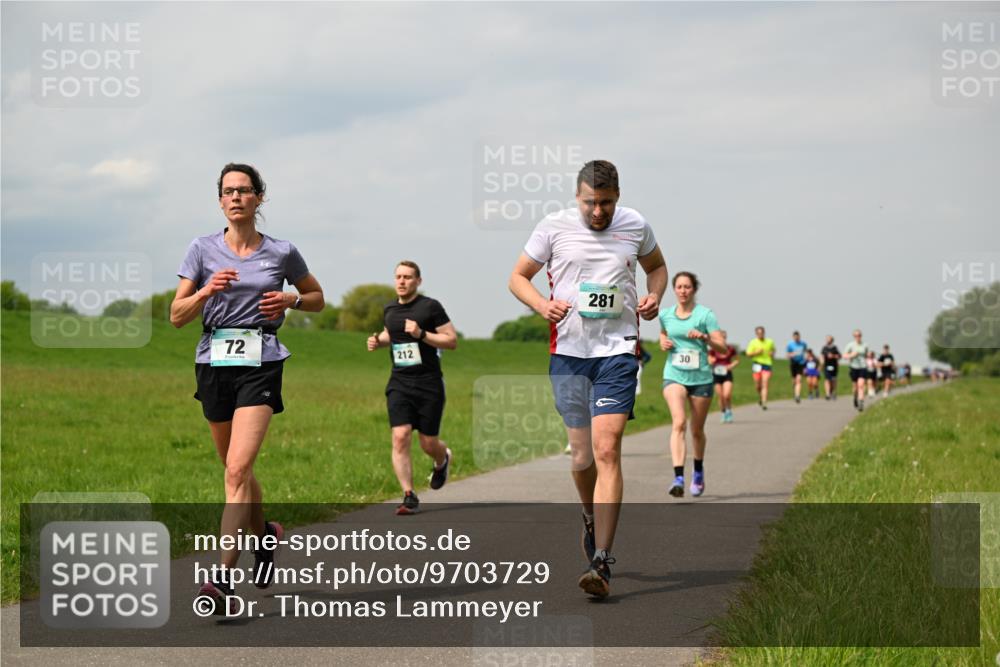 10.05.2026 - 8. Wedeler Halbmarathon Dr. Thomas Lammeyer http://msf.ph/oto/9703729 10.05.2026 11:50:38 Laufen 212, 281 meine-sportfotos.de