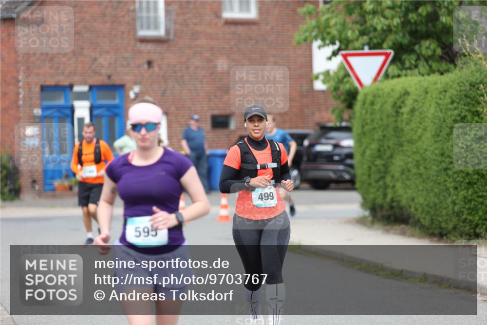 10.05.2026 - 8. Wedeler Halbmarathon Andreas Tolksdorf http://msf.ph/oto/9703767 10.05.2026 10:31:48 Laufen 595, 499 meine-sportfotos.de