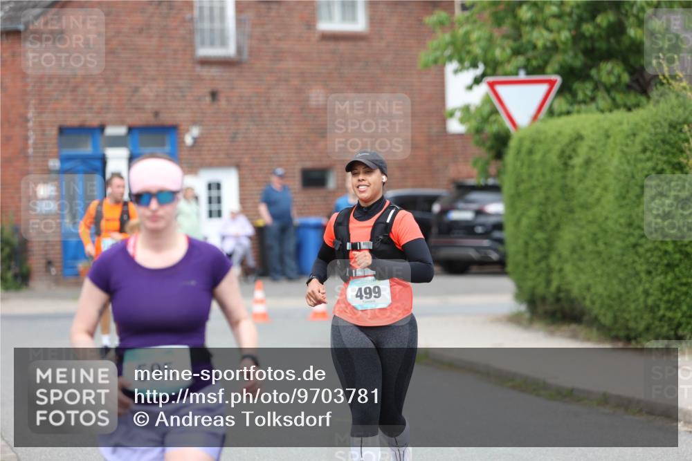 10.05.2026 - 8. Wedeler Halbmarathon Andreas Tolksdorf http://msf.ph/oto/9703781 10.05.2026 10:31:49 Laufen 595, 499 meine-sportfotos.de