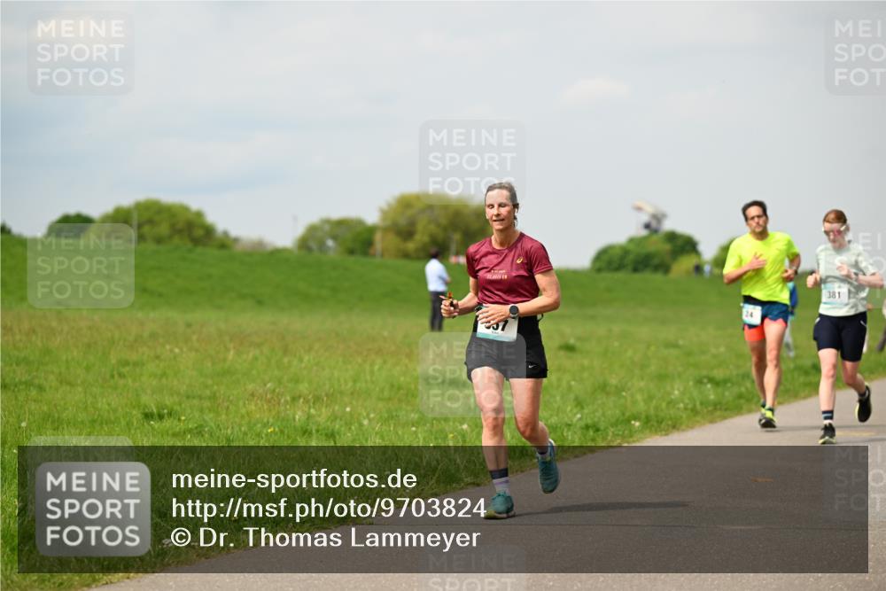 10.05.2026 - 8. Wedeler Halbmarathon Dr. Thomas Lammeyer http://msf.ph/oto/9703824 10.05.2026 11:50:45 Laufen 4975, 381 meine-sportfotos.de