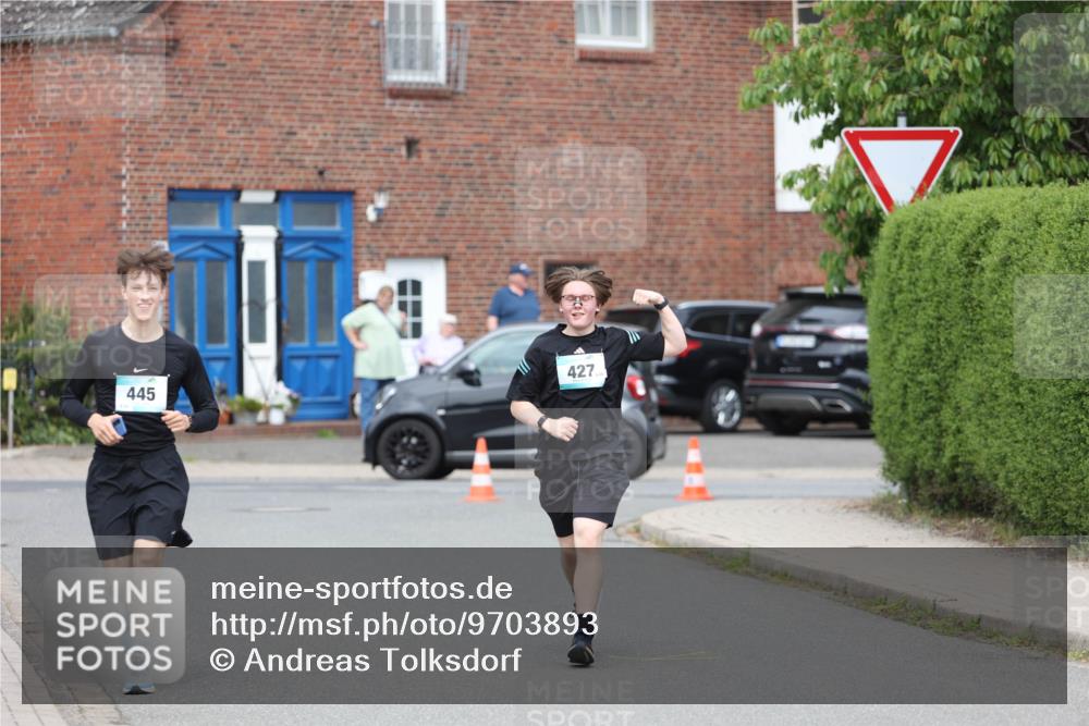 10.05.2026 - 8. Wedeler Halbmarathon Andreas Tolksdorf http://msf.ph/oto/9703893 10.05.2026 10:32:14 Laufen 445, 427 meine-sportfotos.de