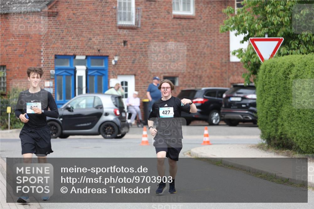 10.05.2026 - 8. Wedeler Halbmarathon Andreas Tolksdorf http://msf.ph/oto/9703903 10.05.2026 10:32:14 Laufen 427 meine-sportfotos.de