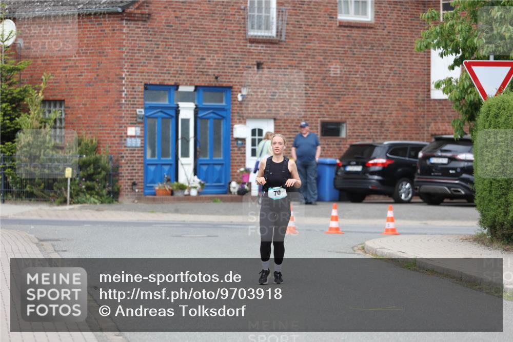 10.05.2026 - 8. Wedeler Halbmarathon Andreas Tolksdorf http://msf.ph/oto/9703918 10.05.2026 10:32:29 Laufen 17831, 70 meine-sportfotos.de