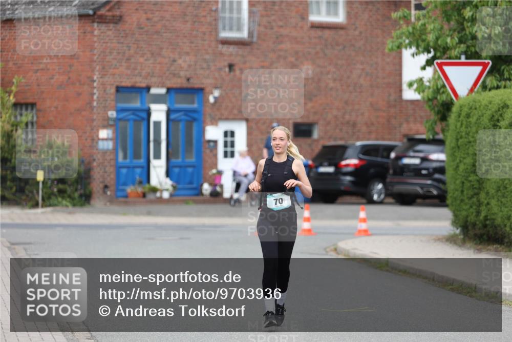 10.05.2026 - 8. Wedeler Halbmarathon Andreas Tolksdorf http://msf.ph/oto/9703936 10.05.2026 10:32:31 Laufen 70 meine-sportfotos.de