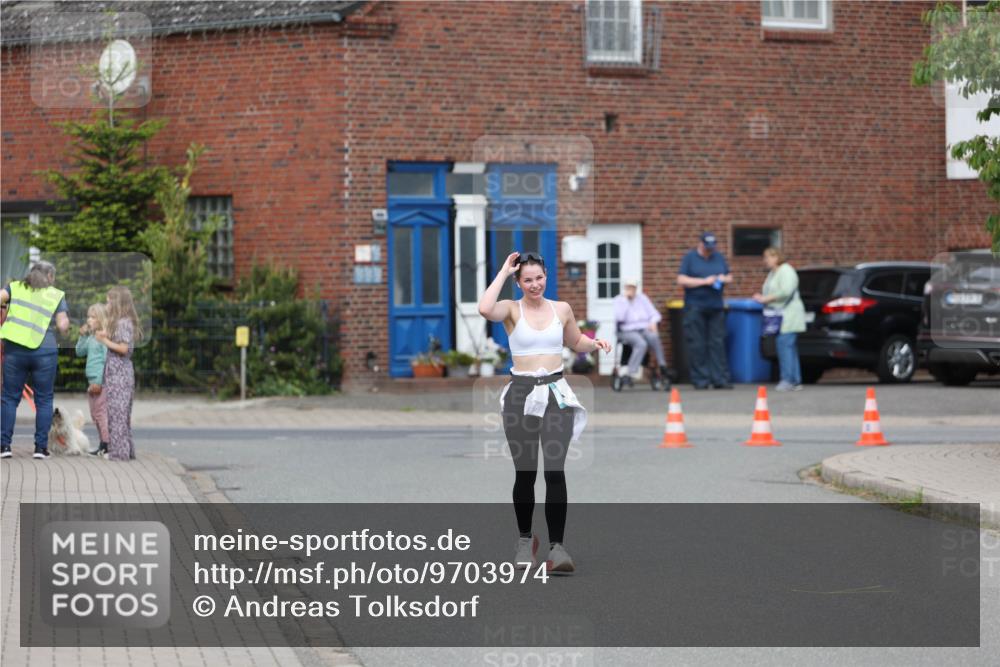10.05.2026 - 8. Wedeler Halbmarathon Andreas Tolksdorf http://msf.ph/oto/9703974 10.05.2026 10:33:18 Laufen  meine-sportfotos.de