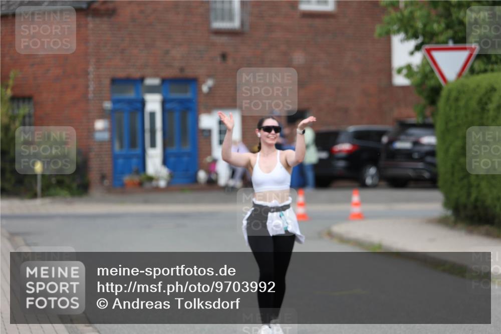 10.05.2026 - 8. Wedeler Halbmarathon Andreas Tolksdorf http://msf.ph/oto/9703992 10.05.2026 10:33:20 Laufen 1 meine-sportfotos.de