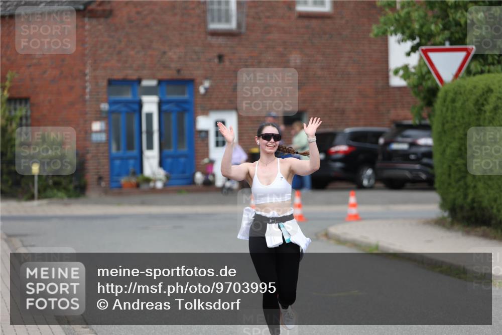 10.05.2026 - 8. Wedeler Halbmarathon Andreas Tolksdorf http://msf.ph/oto/9703995 10.05.2026 10:33:21 Laufen  meine-sportfotos.de