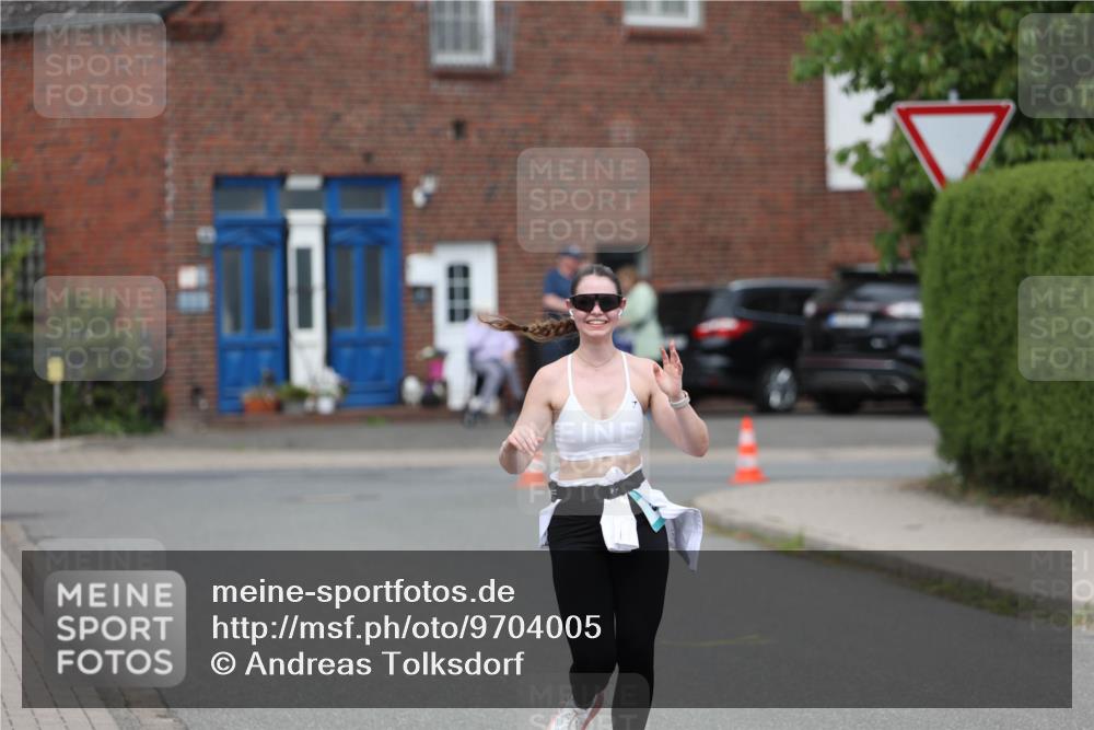10.05.2026 - 8. Wedeler Halbmarathon Andreas Tolksdorf http://msf.ph/oto/9704005 10.05.2026 10:33:21 Laufen  meine-sportfotos.de