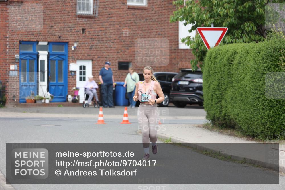 10.05.2026 - 8. Wedeler Halbmarathon Andreas Tolksdorf http://msf.ph/oto/9704017 10.05.2026 10:33:45 Laufen 356 meine-sportfotos.de