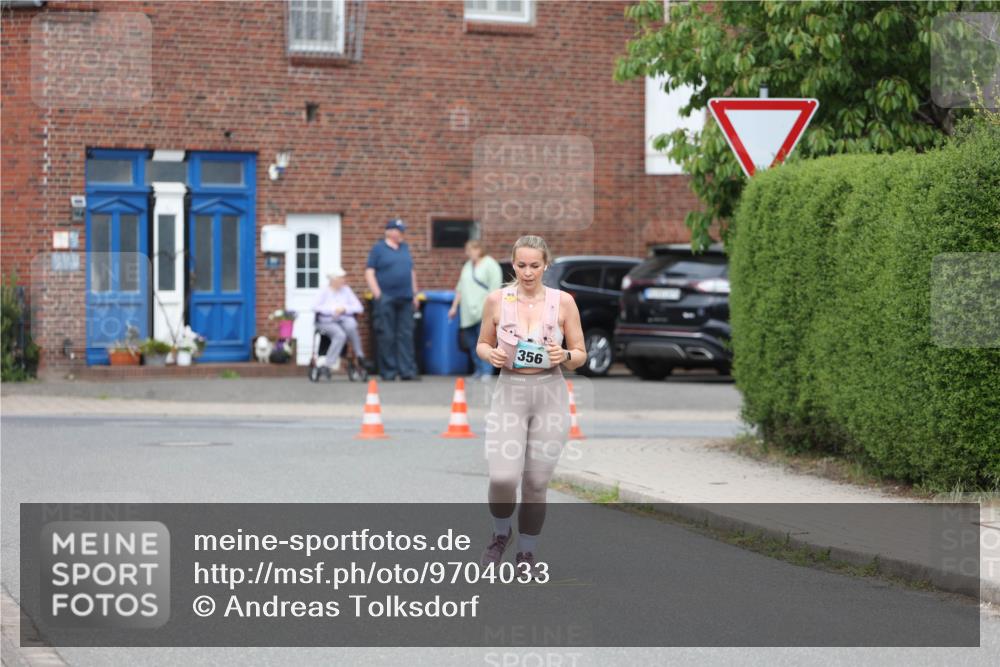 10.05.2026 - 8. Wedeler Halbmarathon Andreas Tolksdorf http://msf.ph/oto/9704033 10.05.2026 10:33:45 Laufen 356 meine-sportfotos.de