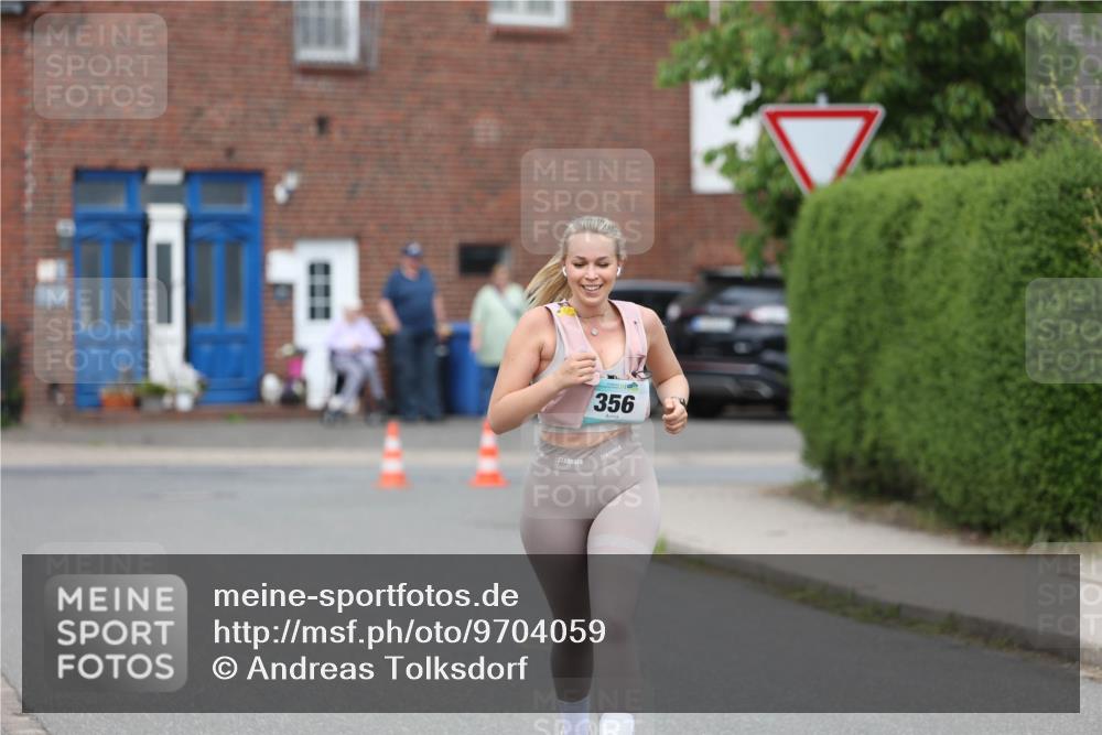 10.05.2026 - 8. Wedeler Halbmarathon Andreas Tolksdorf http://msf.ph/oto/9704059 10.05.2026 10:33:48 Laufen 356 meine-sportfotos.de