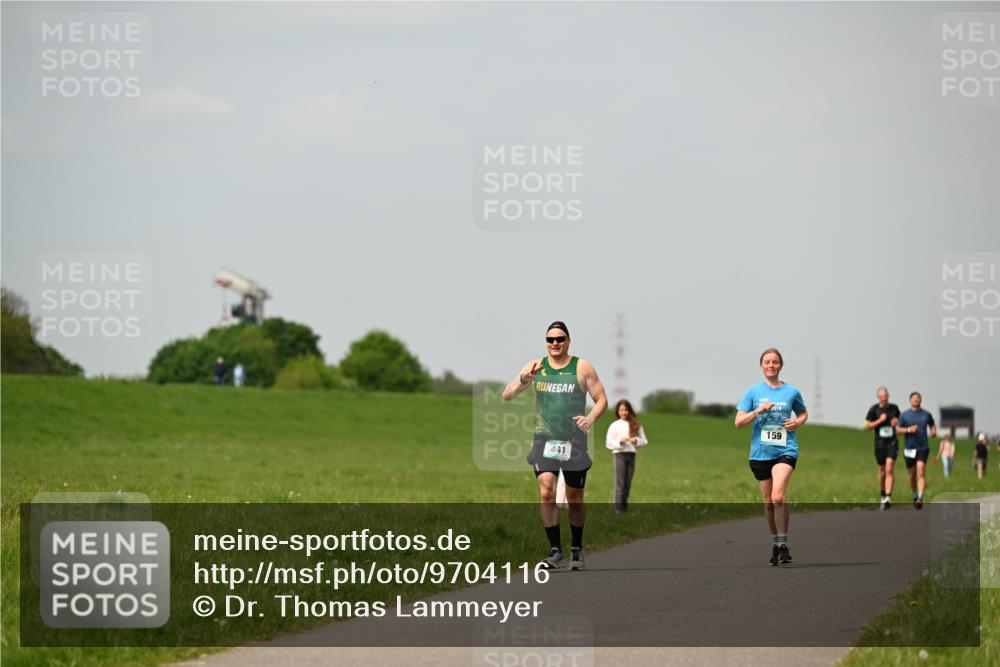10.05.2026 - 8. Wedeler Halbmarathon Dr. Thomas Lammeyer http://msf.ph/oto/9704116 10.05.2026 11:51:13 Laufen 159, 441 meine-sportfotos.de