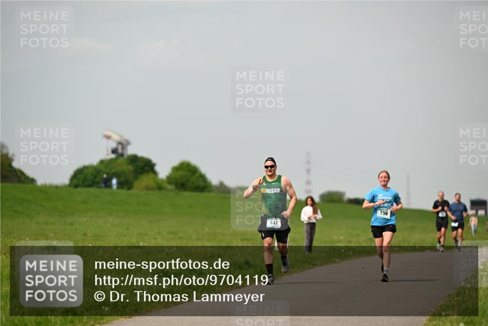 10.05.2026 - 8. Wedeler Halbmarathon Dr. Thomas Lammeyer http://msf.ph/oto/9704119 10.05.2026 11:51:13 Laufen 441, 2018, 159 meine-sportfotos.de