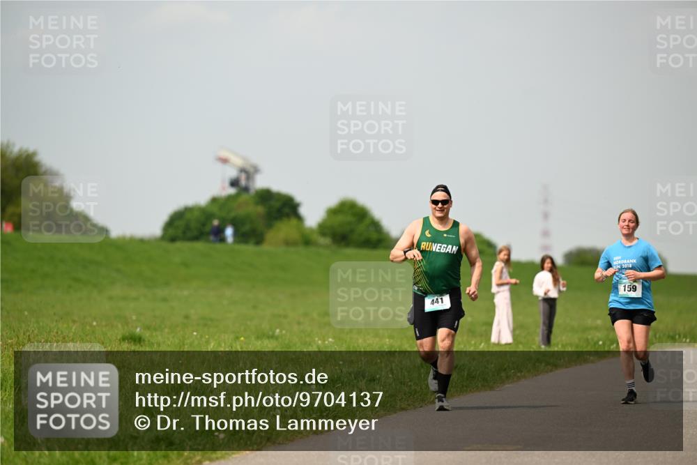 10.05.2026 - 8. Wedeler Halbmarathon Dr. Thomas Lammeyer http://msf.ph/oto/9704137 10.05.2026 11:51:14 Laufen 441, 159 meine-sportfotos.de