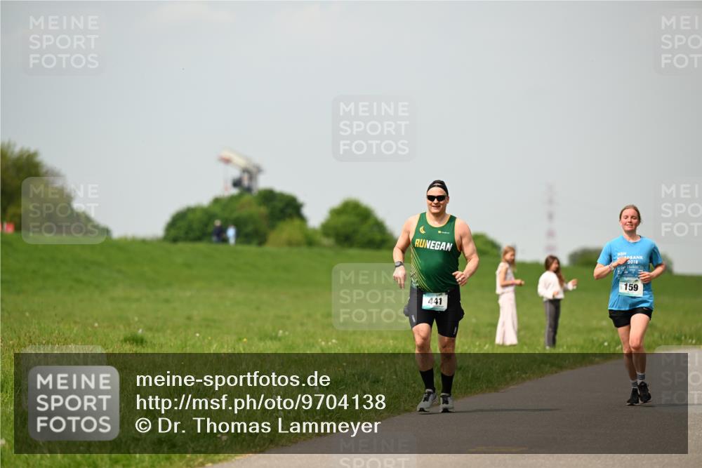 10.05.2026 - 8. Wedeler Halbmarathon Dr. Thomas Lammeyer http://msf.ph/oto/9704138 10.05.2026 11:51:14 Laufen 2018, 159, 441 meine-sportfotos.de
